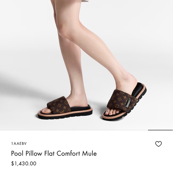 Louis Vuitton monogram Pool Pillow Flat Comfort Mule - Picture 4 of 4
